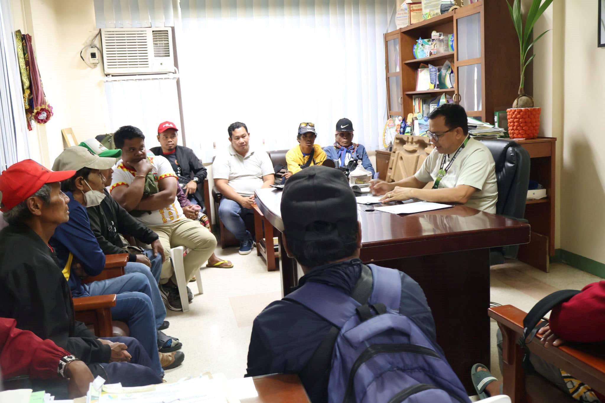 In a consultation meeting on February 10, 2025, DA-NorMin Regional Executive Director, Jose Apollo Y. Pacamalan and DA-Mindanao Inclusive Agriculture Development Project Regional Project Coordination Office 10 (DA-MIADP RPCO 10) Deputy Project Director, Joel S. Rudinas, met with leaders of the Kalanawan 2 Indigenous Political Structure (IPS) of San Luis, Malitbog, Bukidnon led by Datu Man-Untolan Rogelio D. Sumonda to tackle agricultural projects for implementation by the DA under its regular programs and the DA-MIADP, this year. (pr)